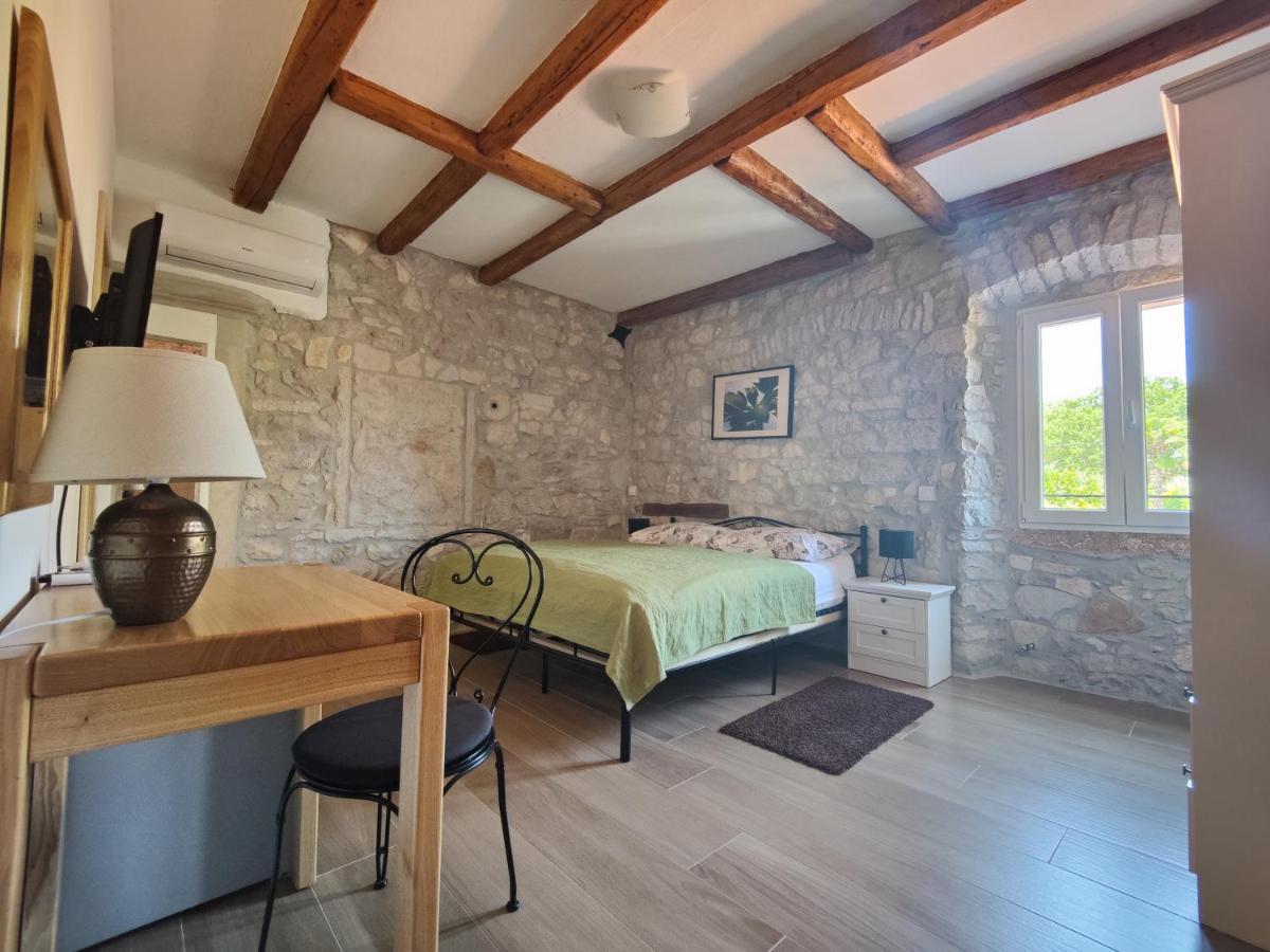 Boutique Hotel Castello Gulich Porec Ngoại thất bức ảnh
